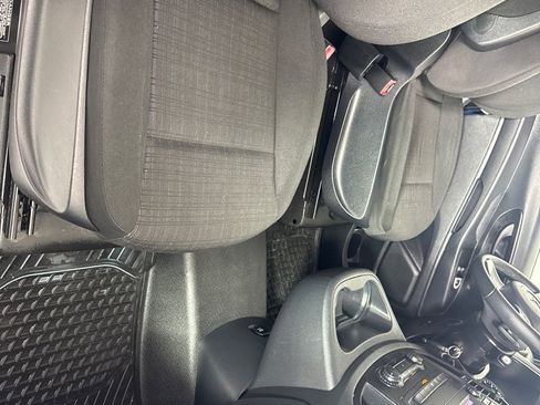 Used 2018 Mercedes-Benz Metris image 19