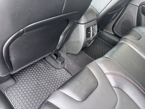 Used 2022 Jeep Cherokee Trailhawk w/ Sound & Nav Group image 21