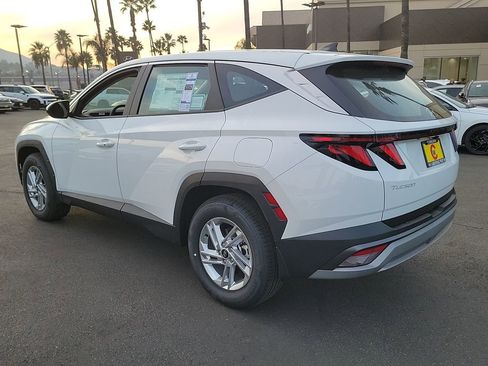 Used 2025 Hyundai Tucson SE FWD image 10