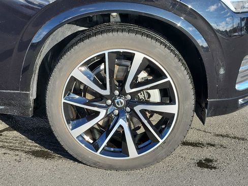 Certified 2023 Volvo XC90 B6 Plus w/ Protection Package Premier image 8