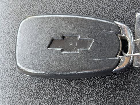 Used 2018 Chevrolet Equinox LT image 27