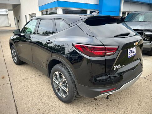 Used 2025 Chevrolet Blazer LT image 8
