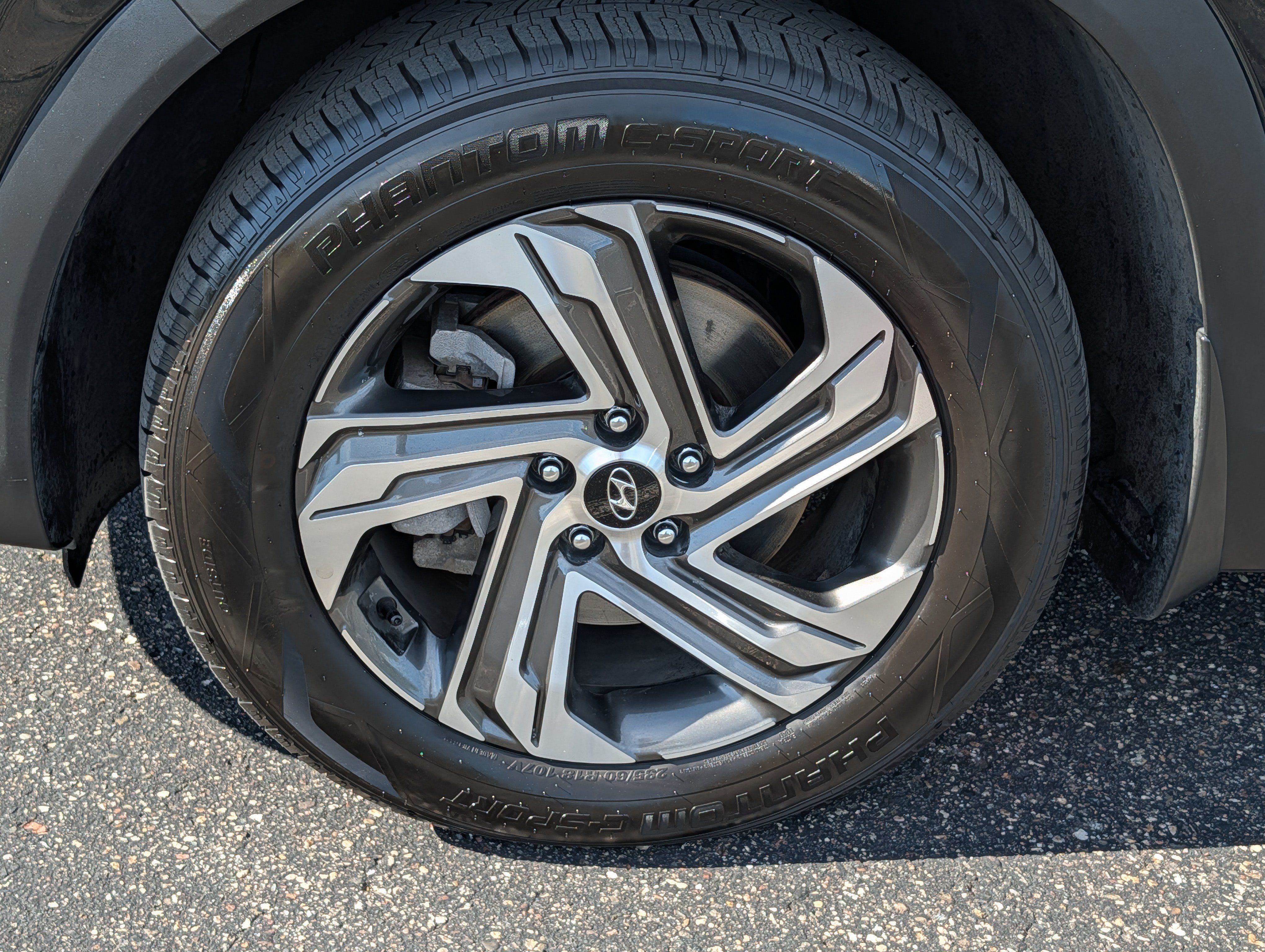 Used 2022 Hyundai Santa Fe SE FWD image 15