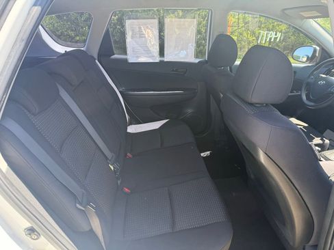 Used 2010 Hyundai Elantra GLS FWD image 15