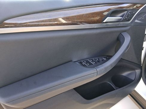 Used 2019 BMW X3 sDrive30i w/ Driving Assistance Package image 11