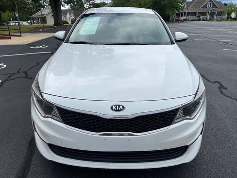 Used 2016 Kia Optima LX image 3
