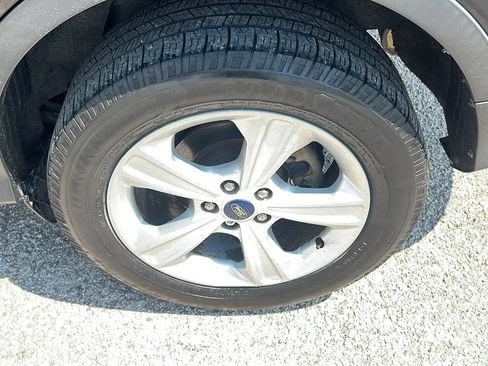 Used 2014 Ford Escape SE w/ Equipment Group 201A FWD image 25