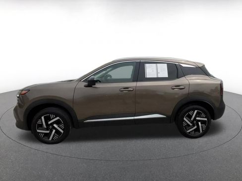 Used 2026 Nissan Kicks SV FWD image 9