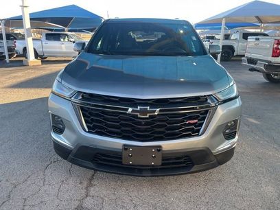 Used 2023 Chevrolet Traverse RS