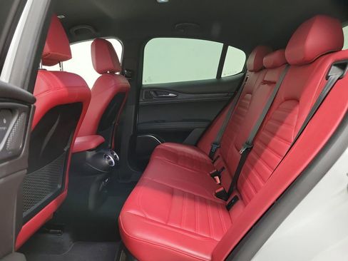 Used 2023 Alfa Romeo Stelvio Sprint image 13