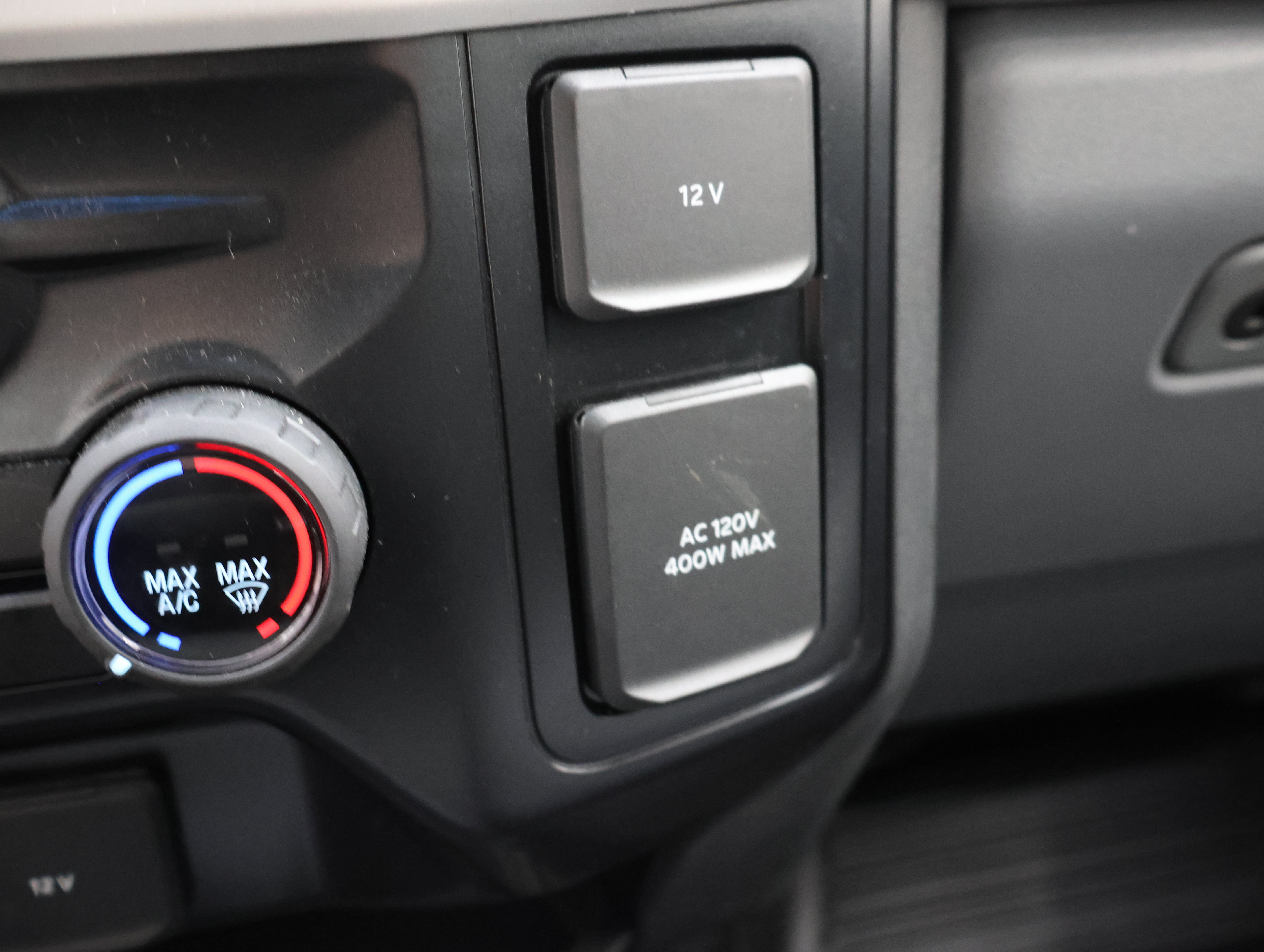 Used 2025 Ford F350 XLT w/ Tremor Off-Road Package AWD/4WD image 42
