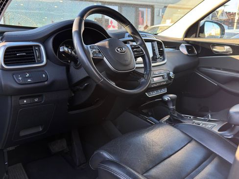 Used 2020 Kia Sorento SX image 16