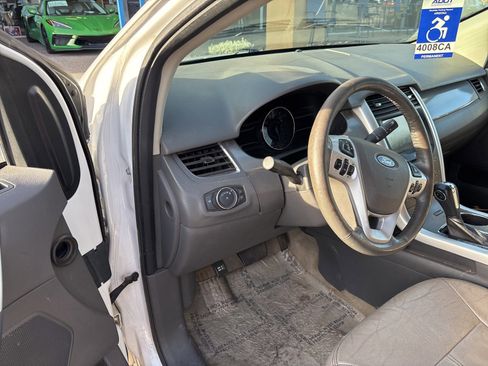 Used 2011 Ford Edge SEL w/ 202A Rapid Spec Order Code image 3