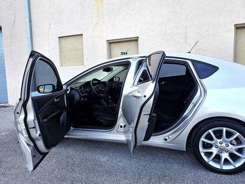 Used 2013 Dodge Dart SXT image 20