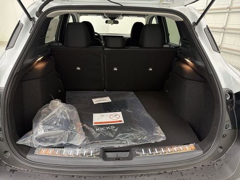 New 2026 Nissan Kicks SV w/ SV Premium Package image 15