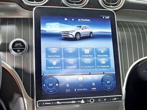 Used 2023 Mercedes-Benz GLC 300 4MATIC w/ Pinnacle Trim Package image 23