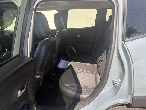 Used 2017 Jeep Renegade Trailhawk image 15