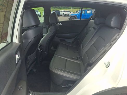 Used 2022 Kia Sportage Nightfall Edition FWD image 10