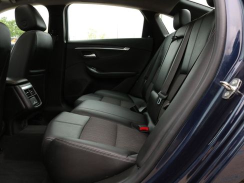 Used 2019 Chevrolet Impala LT w/ Sunroof and Spoiler Package FWD image 40