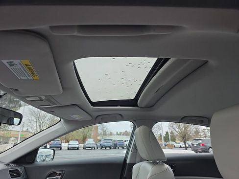 Used 2017 Acura ILX image 21