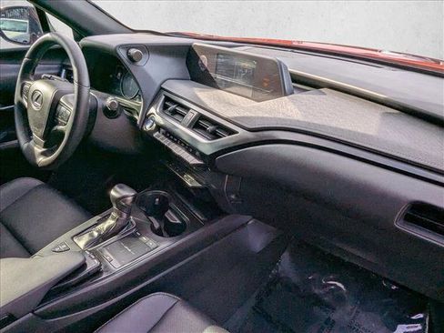 Used 2019 Lexus UX 250h image 21