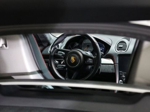 Used 2021 Porsche 718 Cayman GT4 w/ Light Design Package image 35