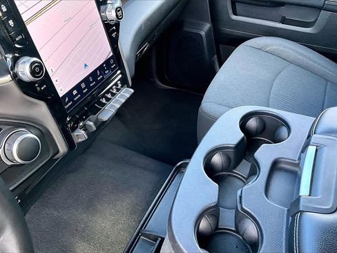 Used 2024 RAM 2500 Big Horn w/ Night Edition image 16