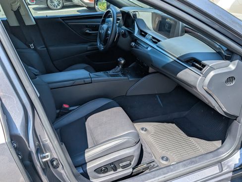 Used 2021 Lexus ES 350 w/ Premium Package FWD image 11