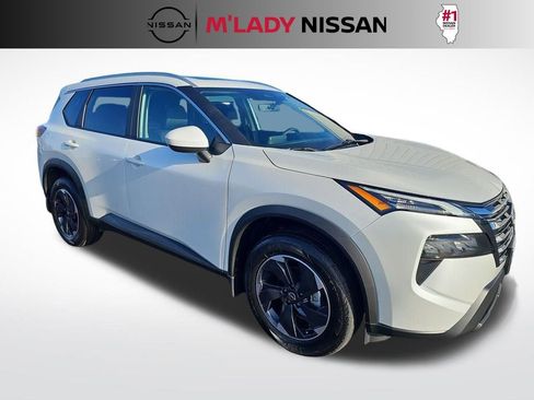 Used 2026 Nissan Rogue SV w/ SV Premium Package image 4