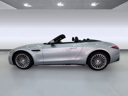 New 2025 Mercedes-Benz SL 43 AMG AMG SL 43 image 2