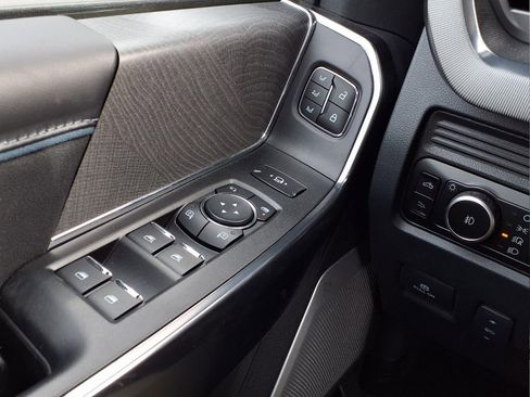 New 2025 Ford F450 Platinum image 16