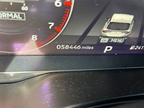 Used 2023 Mitsubishi Outlander SE Black Edition image 19