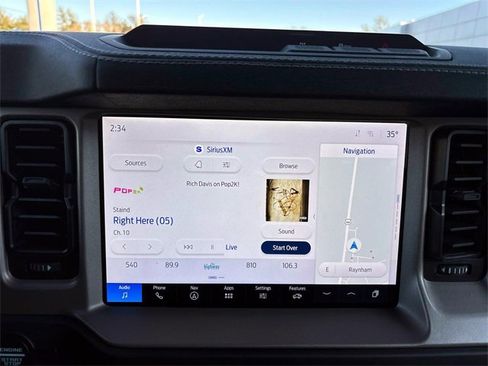 Used 2025 Ford Bronco Outer Banks image 21