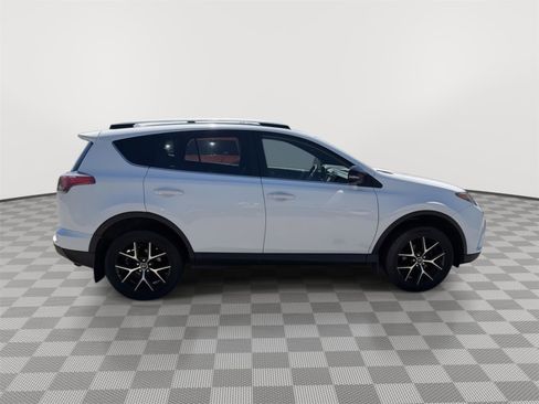 Used 2017 Toyota RAV4 SE w/ Advanced Technology Package image 9