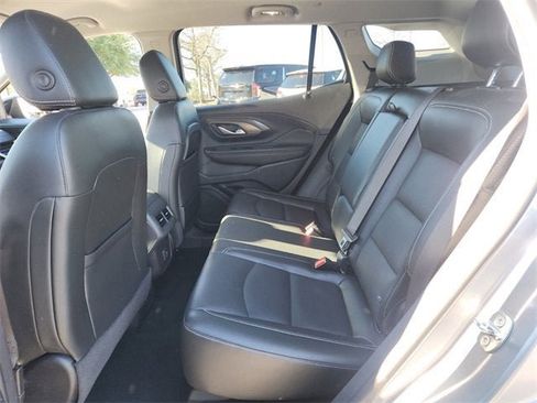 Used 2023 GMC Terrain SLT w/ Elevation Edition image 10
