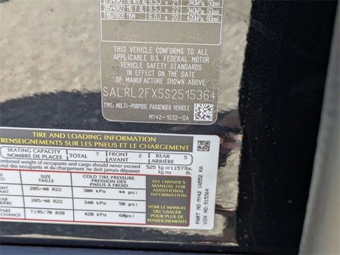 New 2025 Land Rover Discovery Dynamic SE image 22