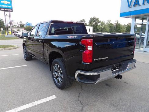 Certified 2025 Chevrolet Silverado 1500 LT AWD/4WD image 3
