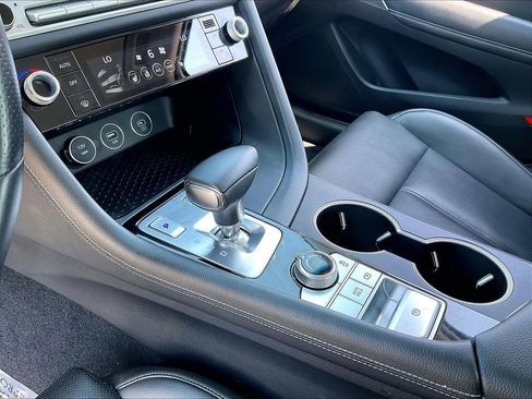 Used 2025 Genesis G70 2.5T AWD/4WD image 19