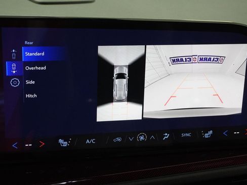 New 2026 Chevrolet Traverse Z71 w/ Enhanced Driving Package image 29