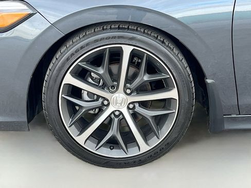 Used 2024 Honda Civic Touring image 31
