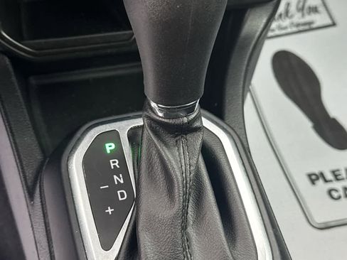 Used 2019 Jeep Renegade Latitude w/ Cold Weather Group image 23