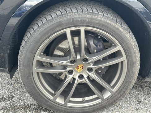 Used 2019 Porsche Cayenne image 10