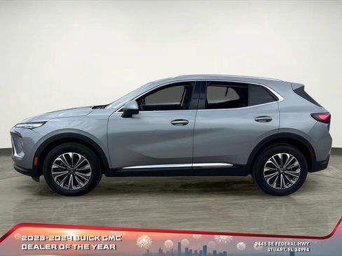 New 2025 Buick Envision Preferred image 2