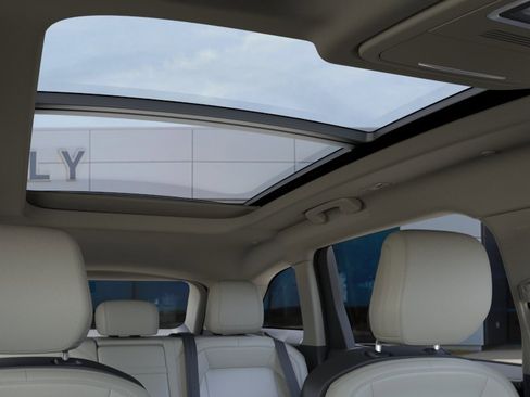 New 2026 Lincoln Nautilus Premier w/ Equipment Group 102A AWD/4WD image 22