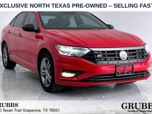 Used 2019 Volkswagen Jetta R-Line FWD image 1
