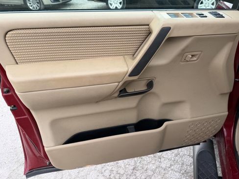 Used 2008 Nissan Titan SE image 13