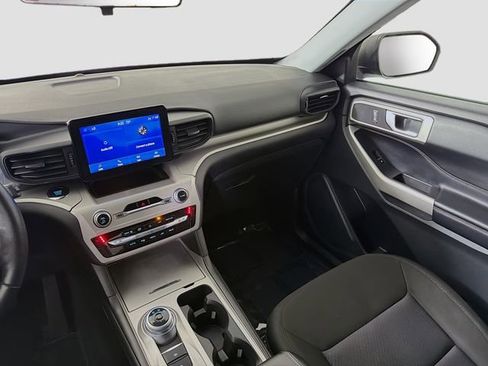 Used 2022 Ford Explorer XLT RWD image 23