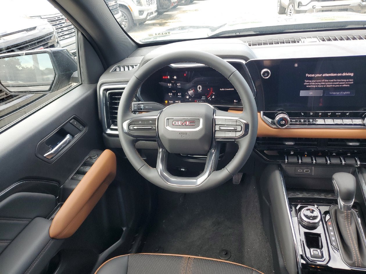 New 2026 GMC Canyon AT4 AWD/4WD image 13