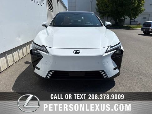 New 2026 Lexus ES 500e AWD/4WD image 9