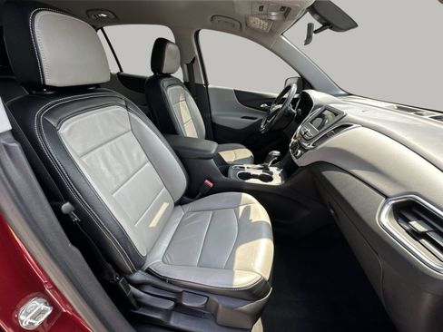 Used 2019 Chevrolet Equinox LT FWD image 24